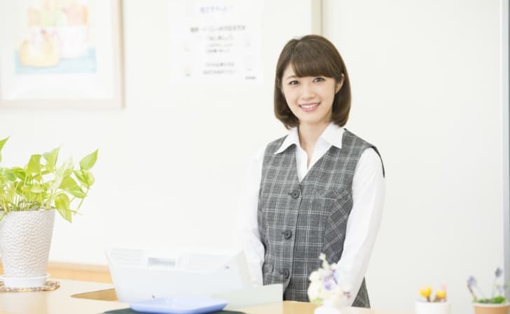 オフィスの女性