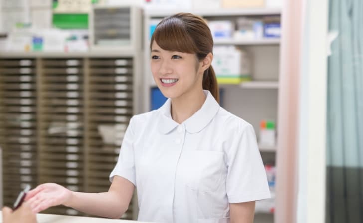 女性